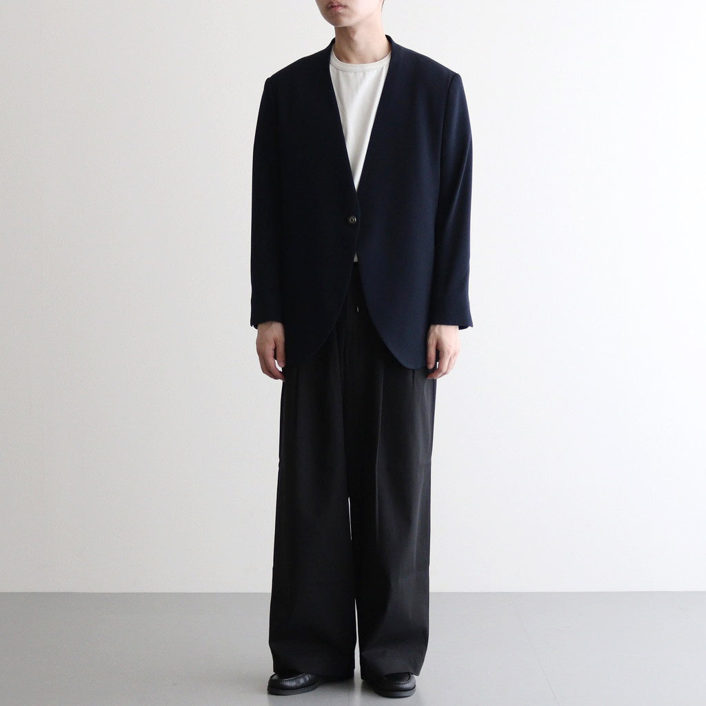 男性モデル(ハラ):172cm 58kg 着用サイズ：44