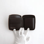 二つ折りZIP財布 - CLASSIC LEATHER LINE #BROWN [8Z-D002-051]