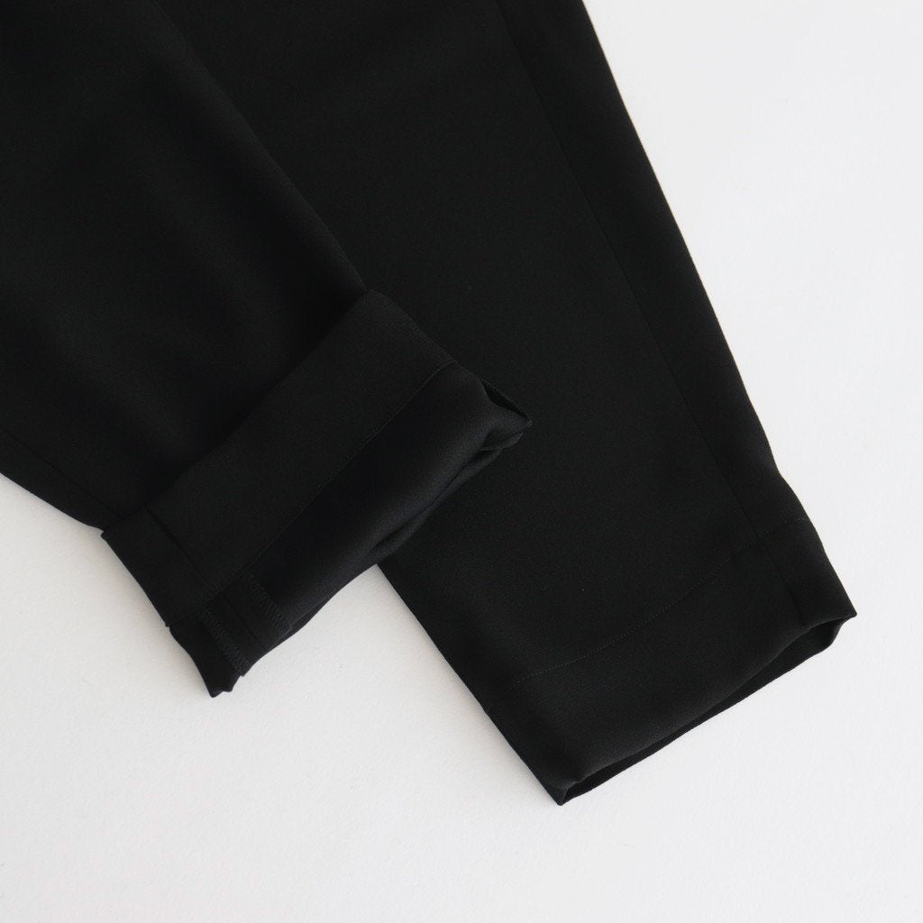NS3PT｜アセテート&ポリエステル・ライトクレープ ダブルクロス 8分丈 テーパードイージーパンツ #BLACK [NK_NC902PF]