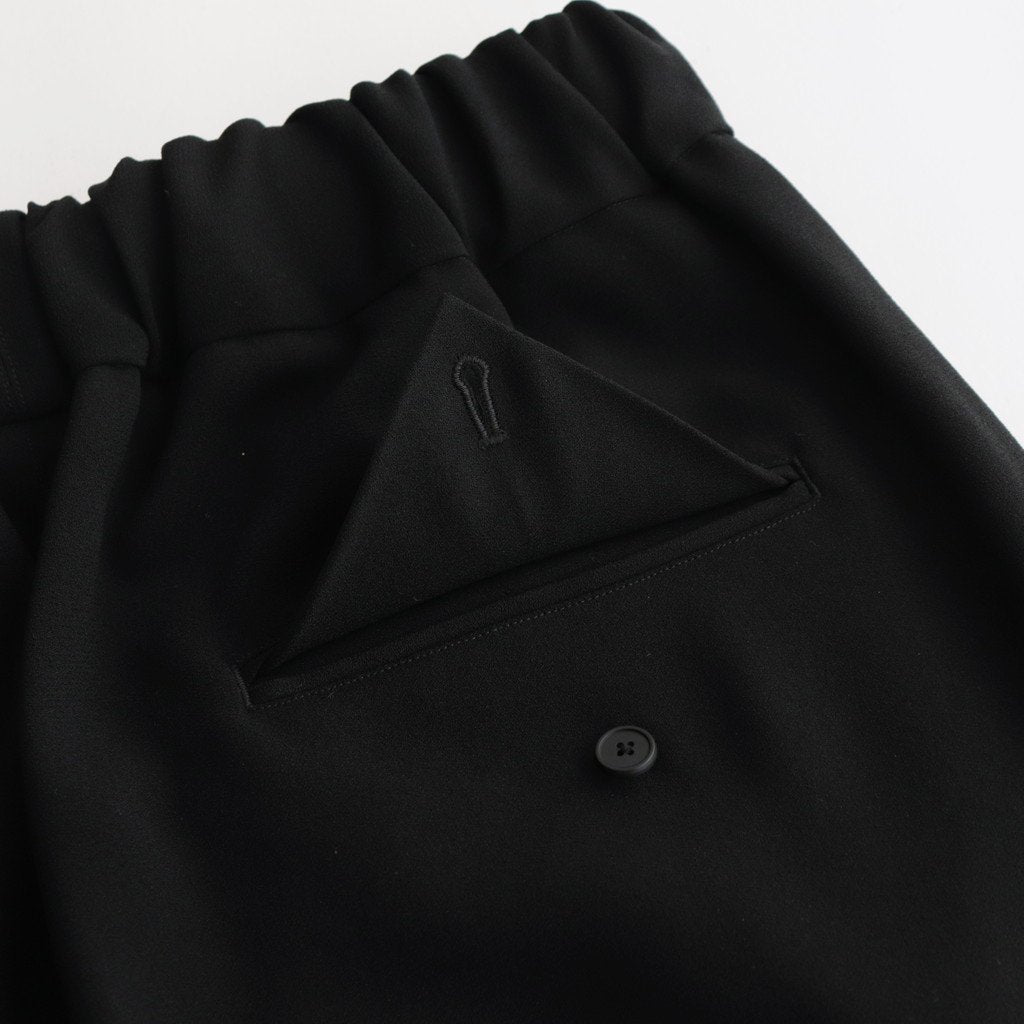 NS3PT｜アセテート&ポリエステル・ライトクレープ ダブルクロス 8分丈 テーパードイージーパンツ #BLACK [NK_NC902PF]