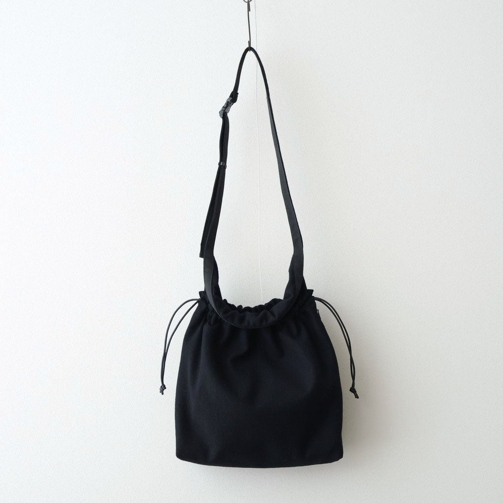 ERA. イーラ ショルダーバッグ 美品 ERA. イーラ B.T HELMET BAG ヘルメットバッグ BTチャコール