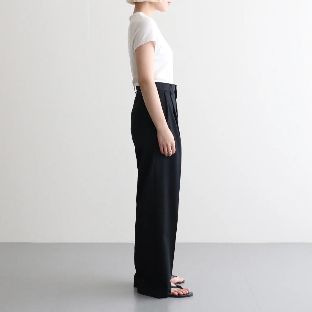 LIGHT WOOL MAX GABARDINE TWO-TUCK SLACKS #TOP BLACK [A26AP06MG]