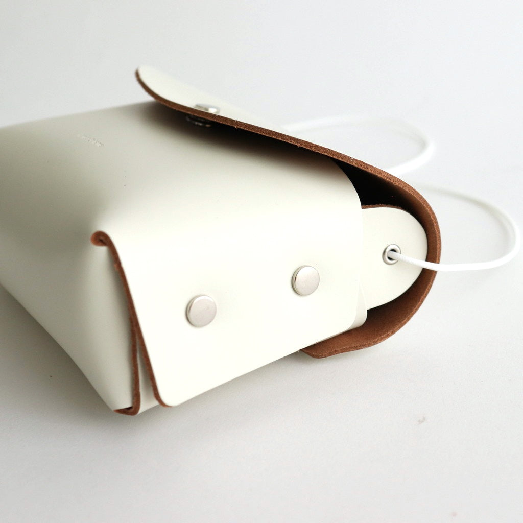 assemble borsetta wide #white [qn-rb-abw]