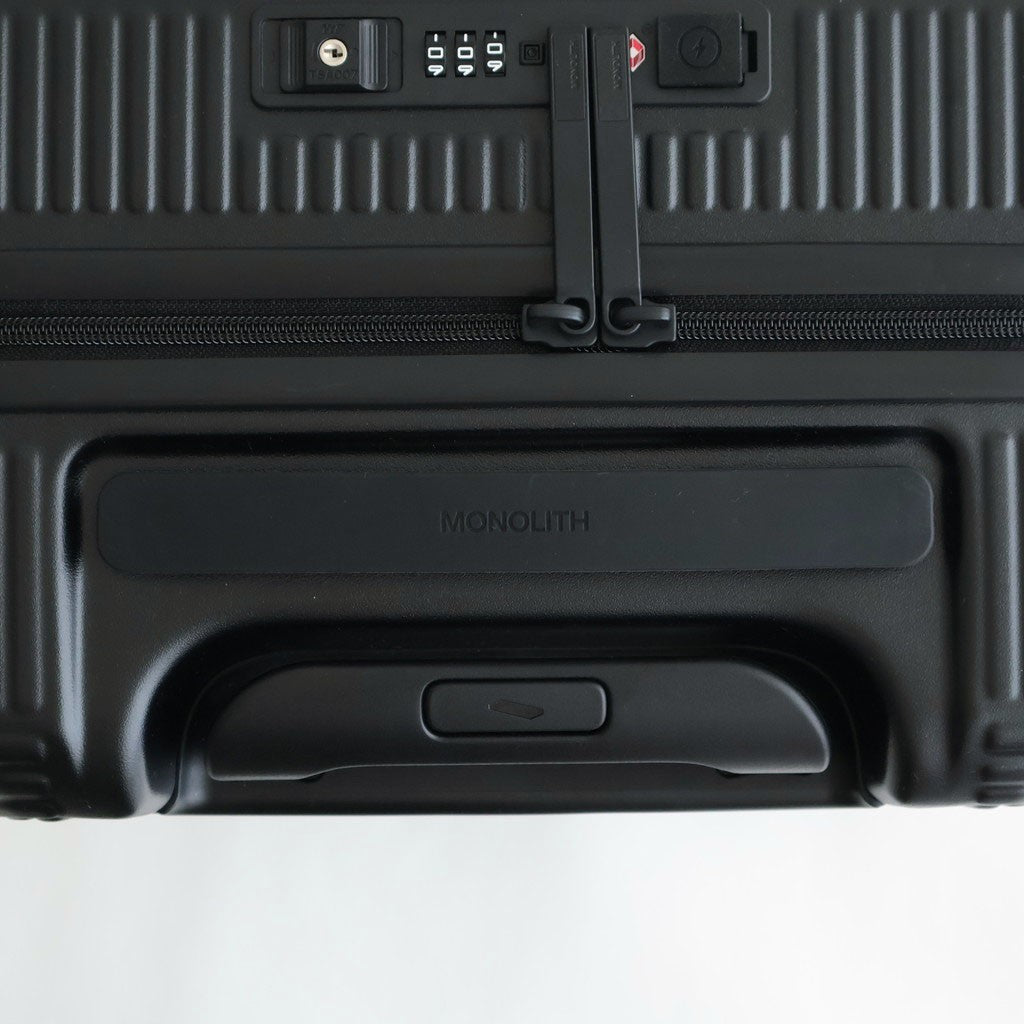SUITCASE PRO OCTA 30 #GAIA BLACK [PR-5072-011]