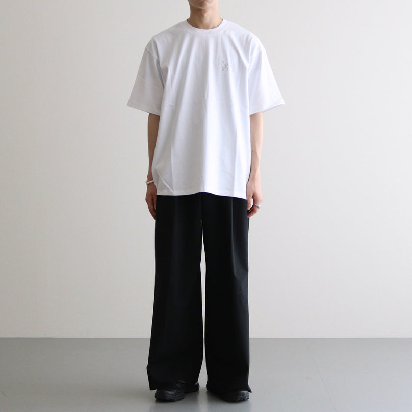 男性モデル(ハラ):172cm 58kg 着用サイズ:M