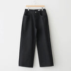 BLACK DENIM ASHLEY JEANS #BLACK [N0001]