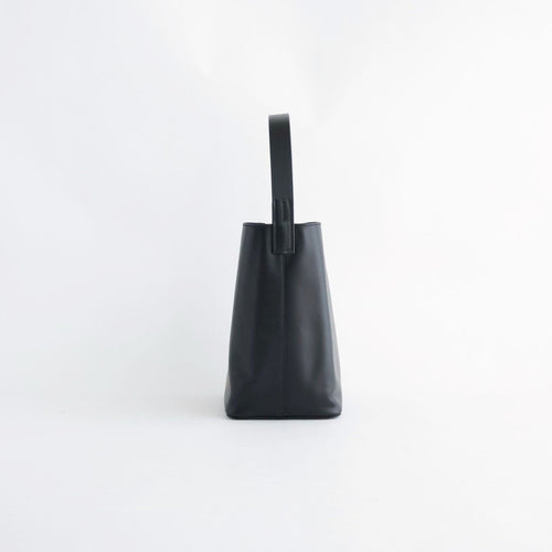 LEATHER SHOULDER BAG - S MADE BY AETA #BLACK [A26AB01AE]