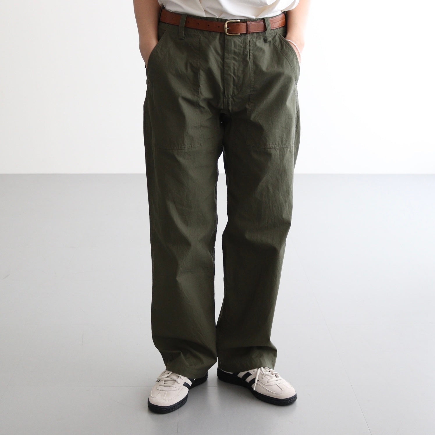 HANDBALL SPEZIAL #OFF WHITE × BLACK [JR3667]