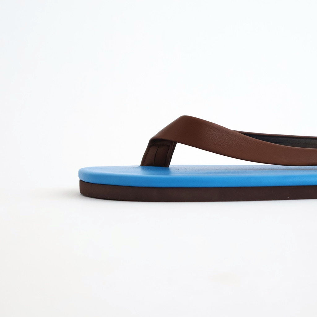 SOFT LEATHER FLIP-FLOPS #BLUE × BROWN [A26SS05QD]