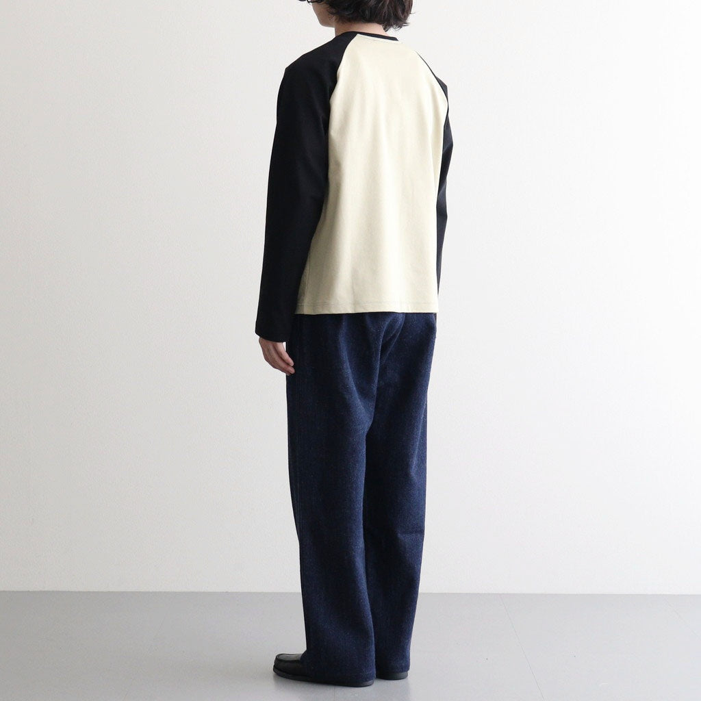 Raglan Sleeve T-shirt #Black / Light Sage [OFH011TE51]