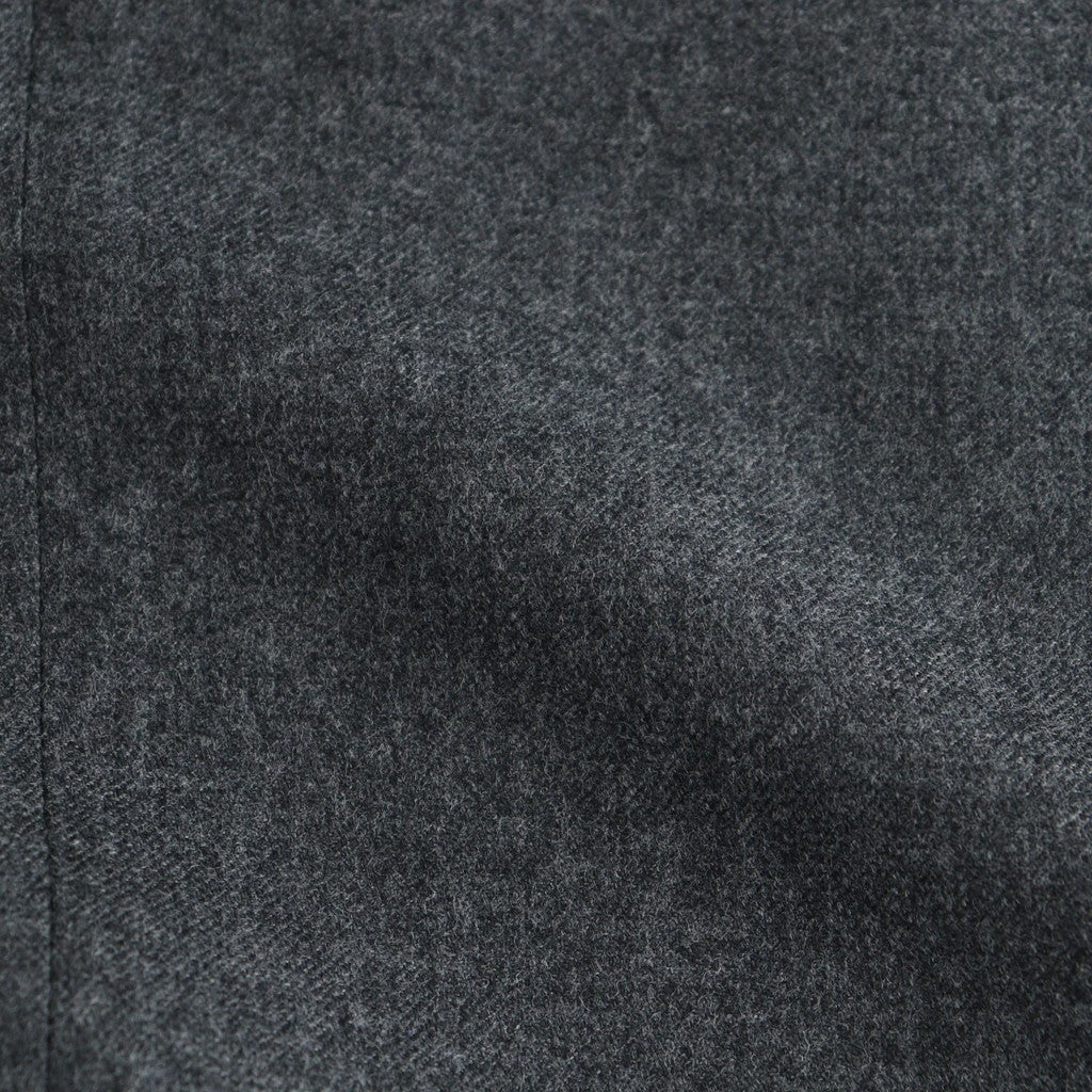 SUPER LIGHT WOOL TWO-TUCK SLACKS #TOP CHARCOAL [A26AP05OS]