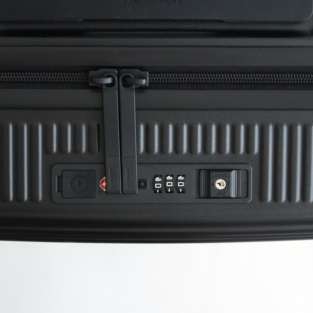 SUITCASE PRO OCTA 30 #GAIA BLACK [PR-5072-011]
