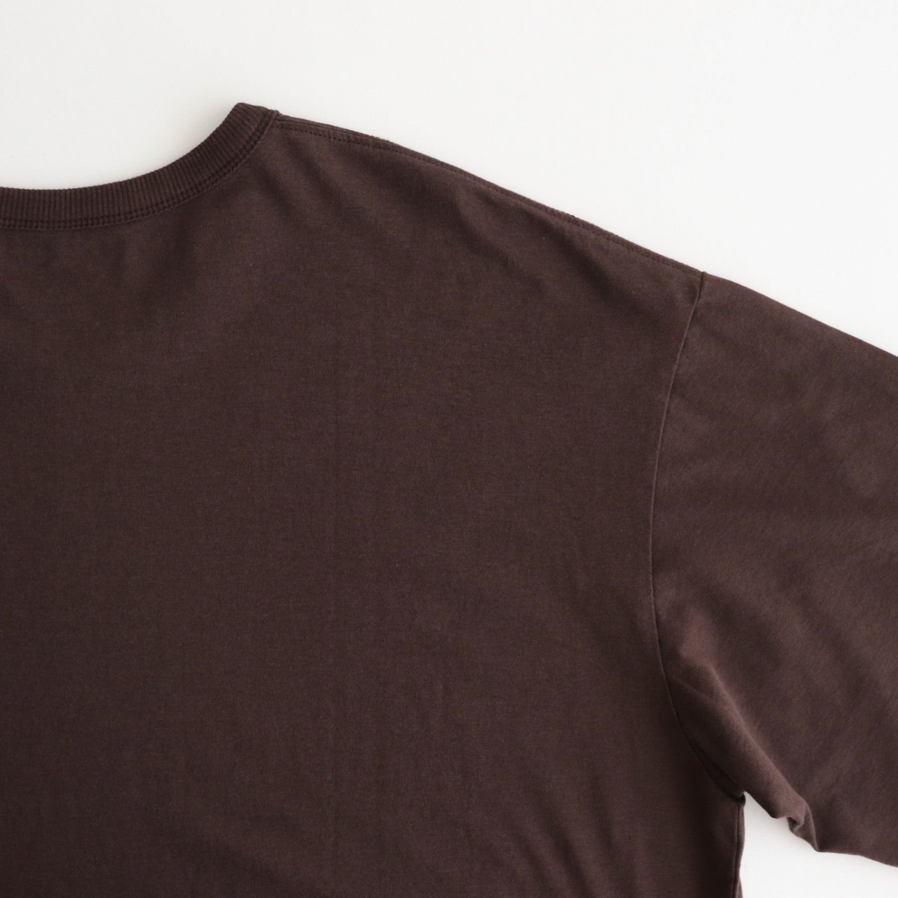 Weekly T #Brown [AOESTS008]