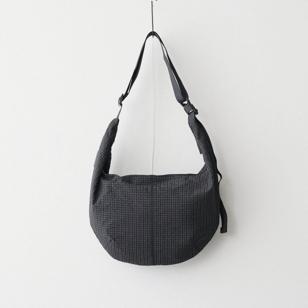 エステルグリッドチェック ショルダーバッグ #BLACK [HQ-K202-051]