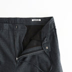 SUPER LIGHT WOOL TWO-TUCK SLACKS #TOP CHARCOAL [A26AP05OS]