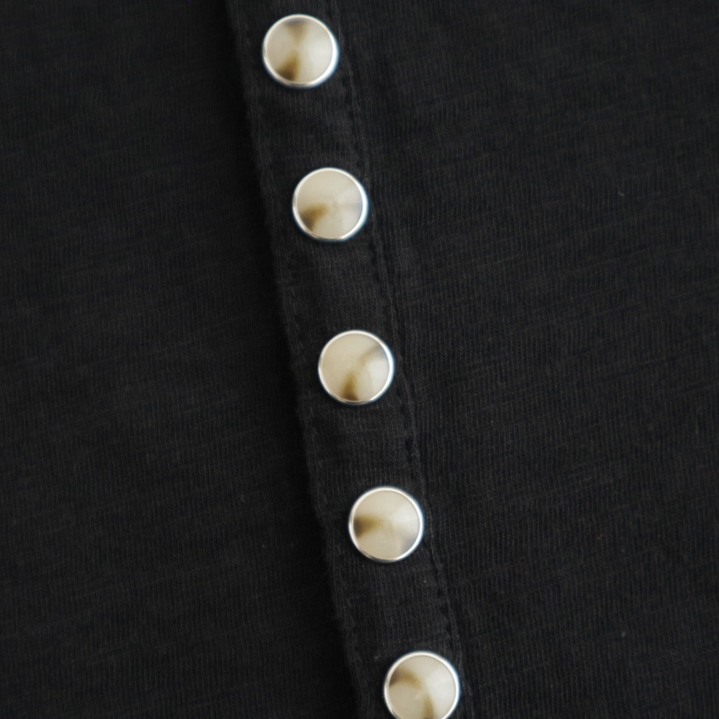 PEARL BUTTON TEE #BLACK [26330906]