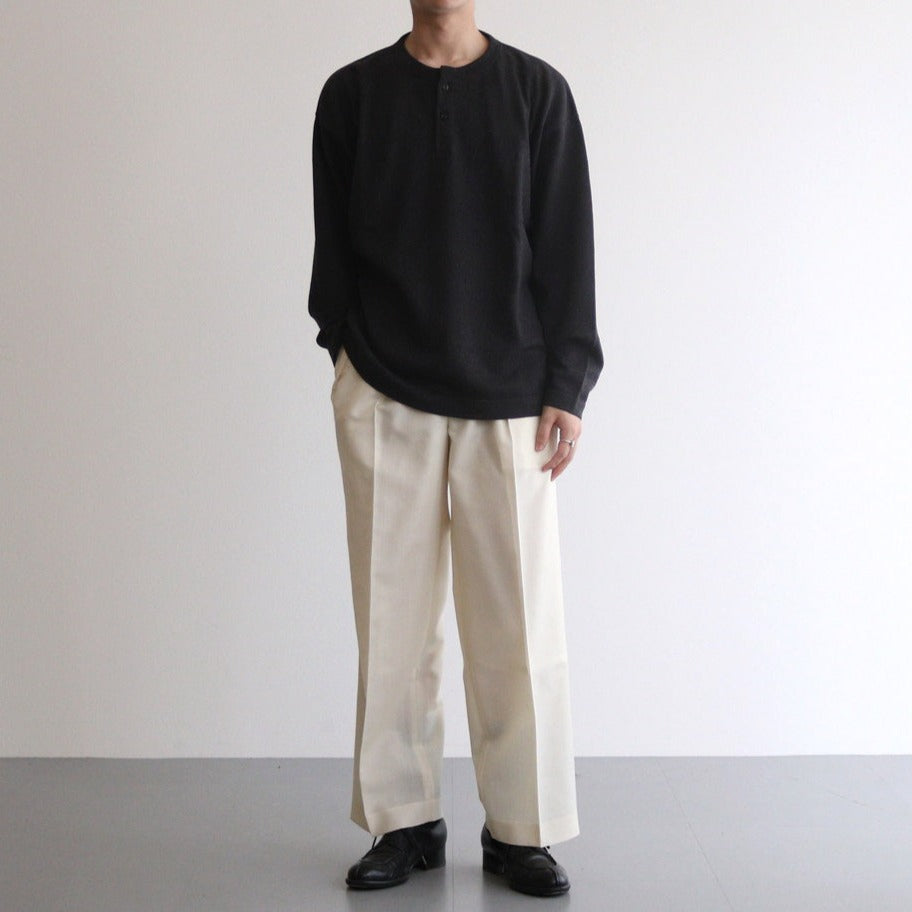 男性モデル(ハラ):172cm 58kg 着用サイズ:1