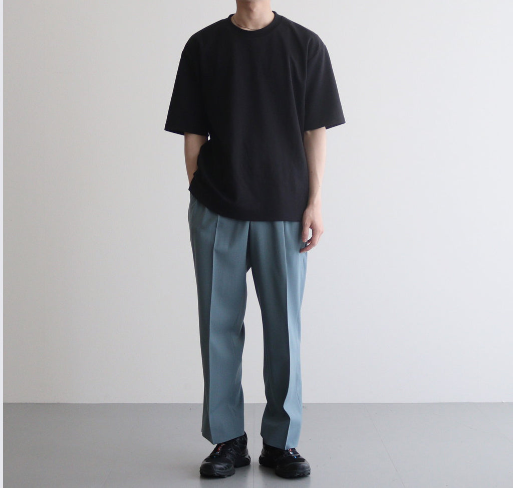 男性モデル(ハラ):172cm 58kg 着用サイズ:2