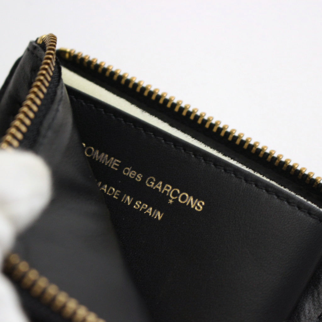 L字型ZIP財布 - EMBOSSED FOREST #BLACK [8Z-C031-051]