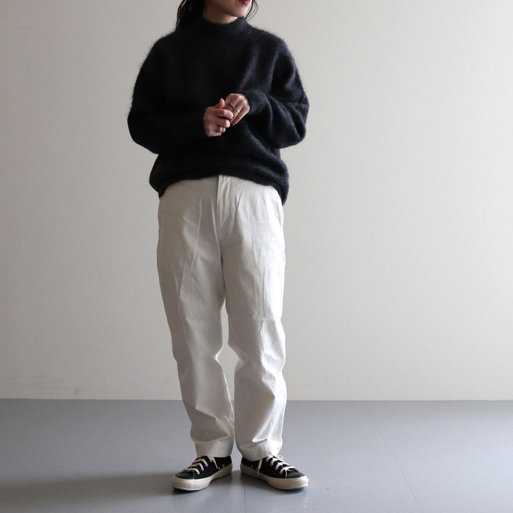 モデル : 身長151cm　着用サイズ : 28