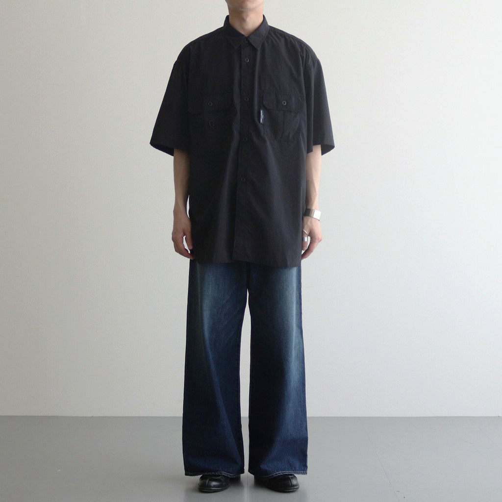 男性モデル(ハラ):172cm 58kg 着用サイズ:L