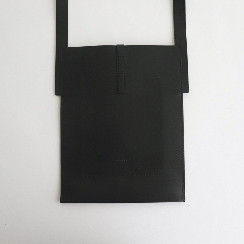 atypical monique M #black [ur-rb-amm]