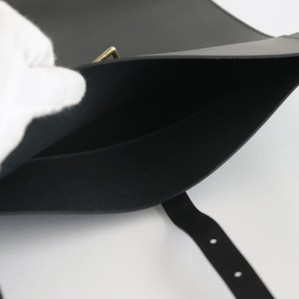 atypical monique M #black [ur-rb-amm]