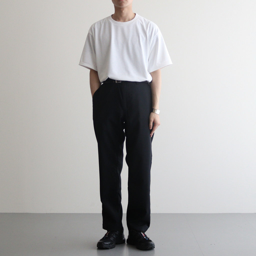 男性モデル(ハラ):172cm 58kg 着用サイズ:M