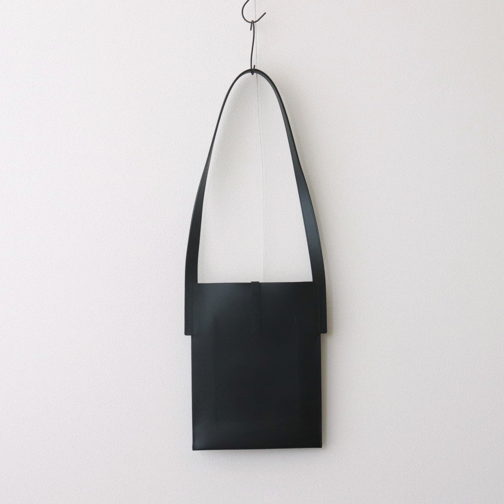 atypical monique M #black [ur-rb-amm]