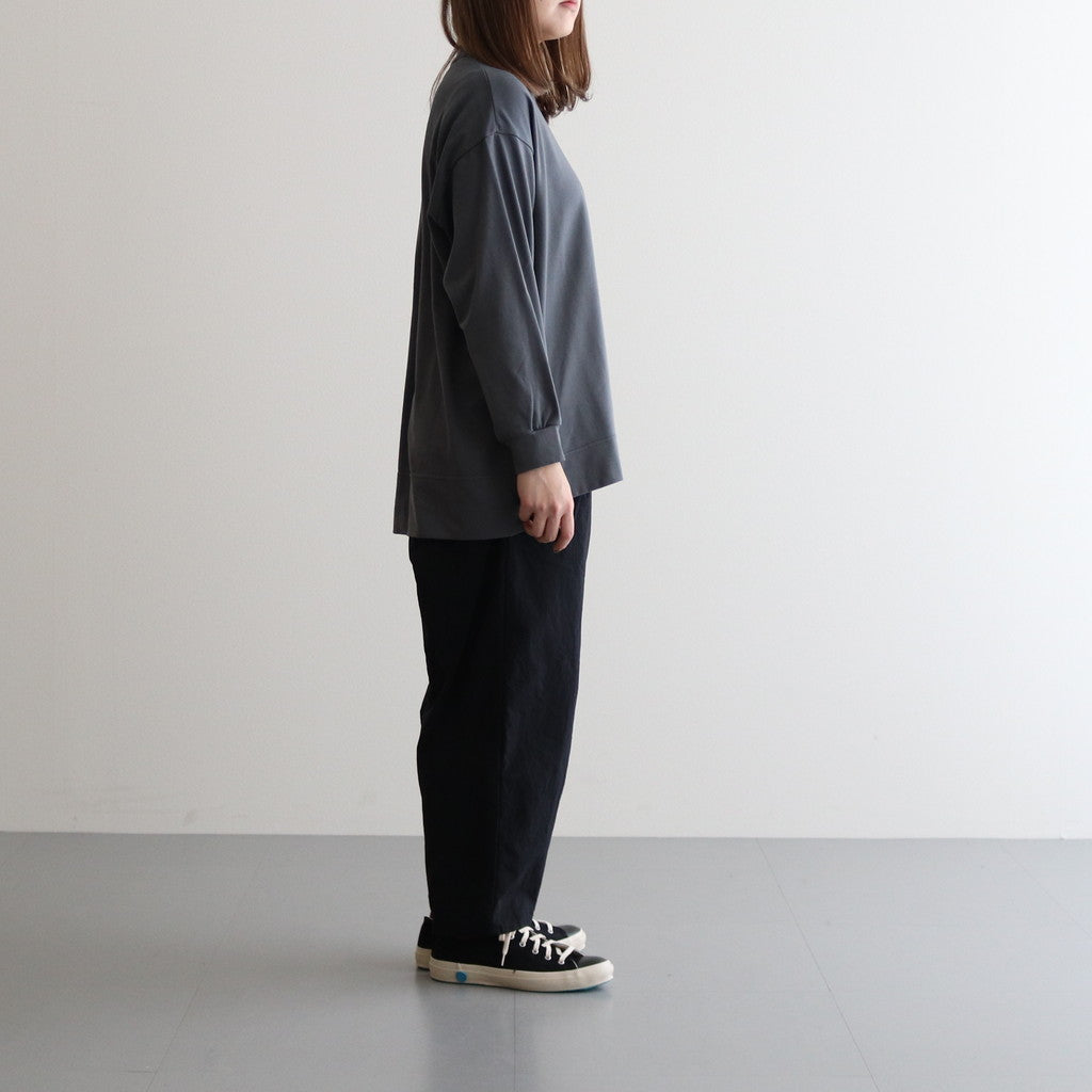 モデル : 身長159cm　着用サイズ : XS