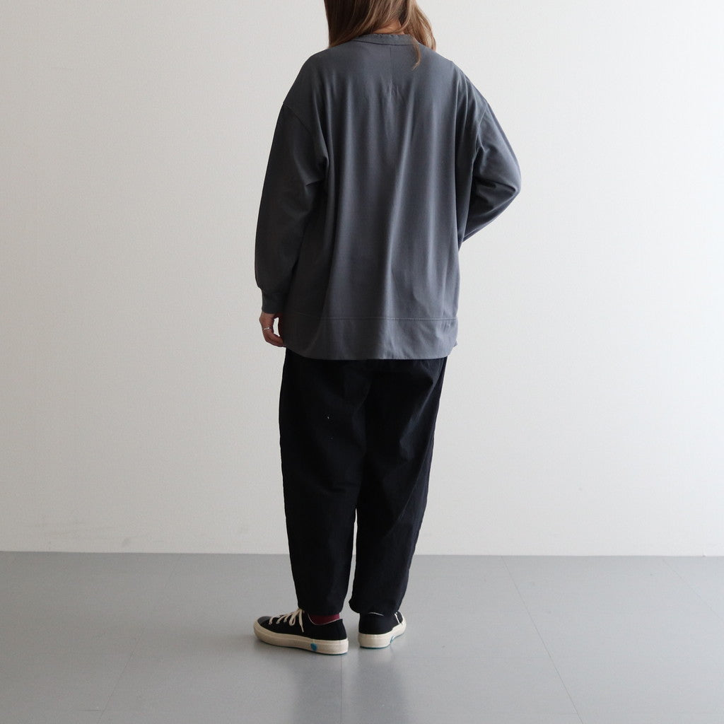 モデル : 身長159cm　着用サイズ : XS