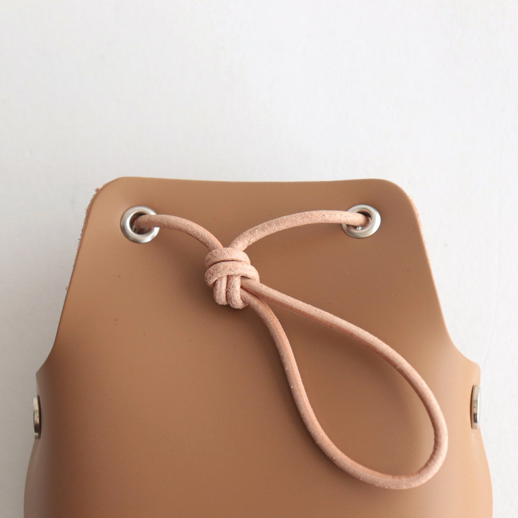 assemble neck pouch M #mocha [ol-rc-anm]