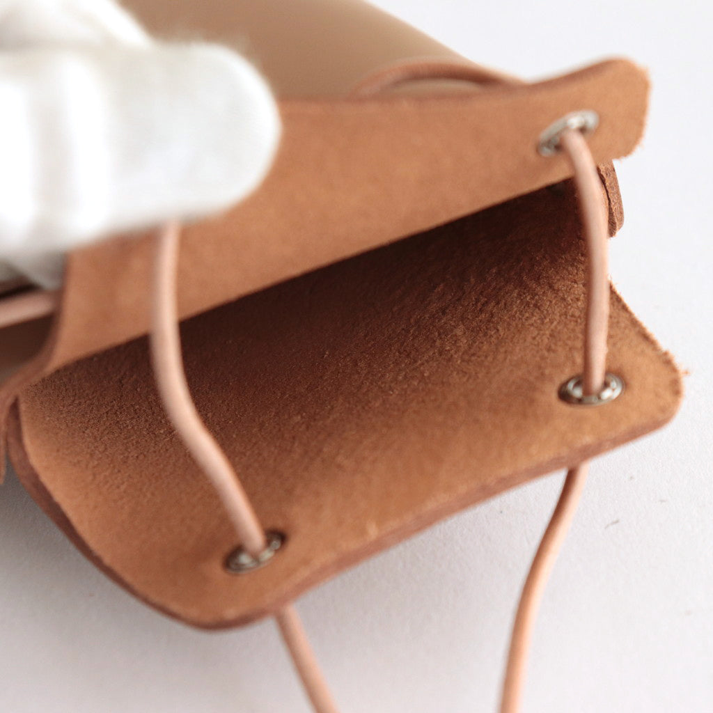 assemble neck pouch M #mocha [ol-rc-anm]