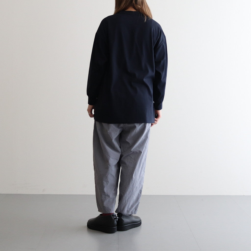 モデル : 身長159cm　着用サイズ : XS