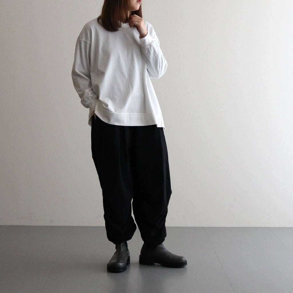 モデル : 身長159cm　着用サイズ : XS