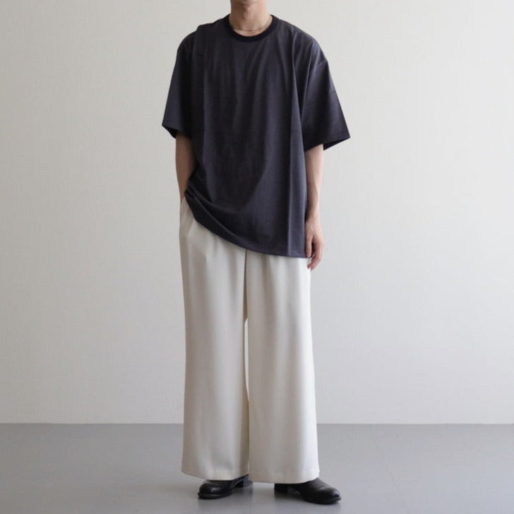 男性モデル(ハラ):172cm 58kg 着用サイズ:2