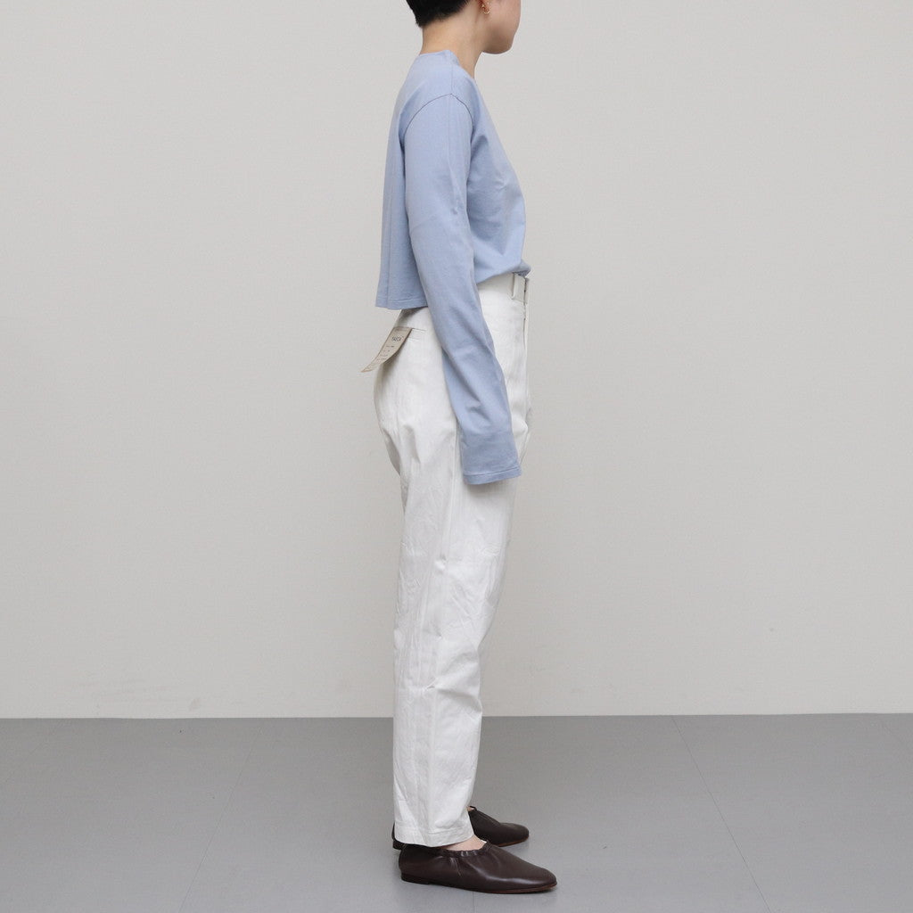 ※女性モデル(マツオ)：156cm　着用サイズ：28