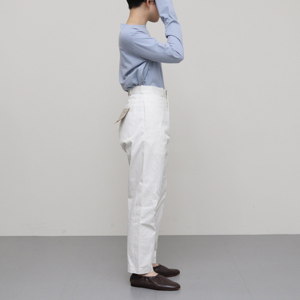 ※女性モデル(マツオ)：156cm　着用サイズ：28