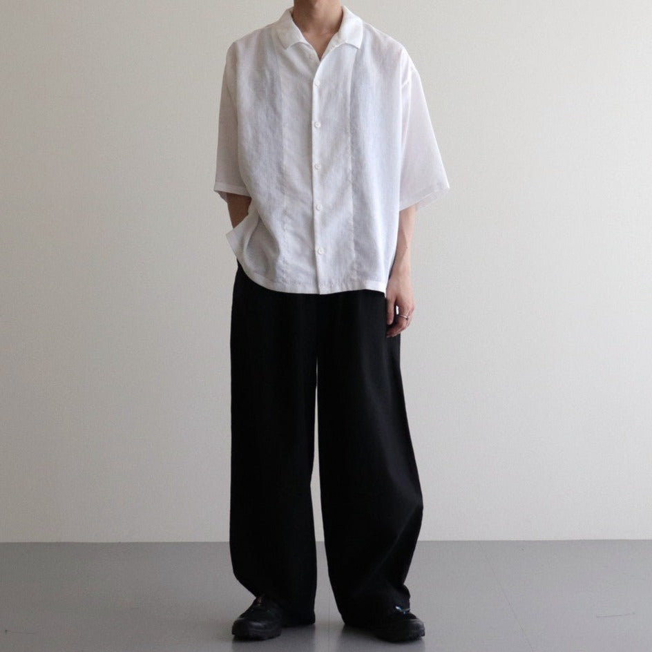 男性モデル(ハラ):172cm 58kg 着用サイズ:2