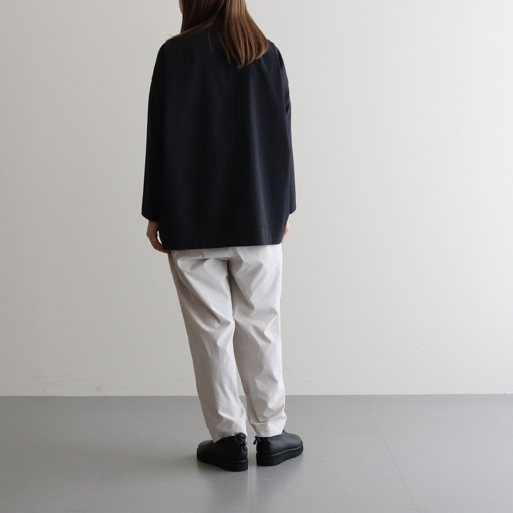 モデル : 身長159cm　着用サイズ : 3