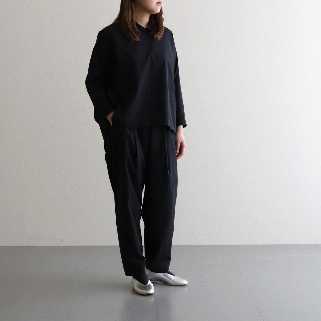 モデル : 身長159cm　着用サイズ : 3