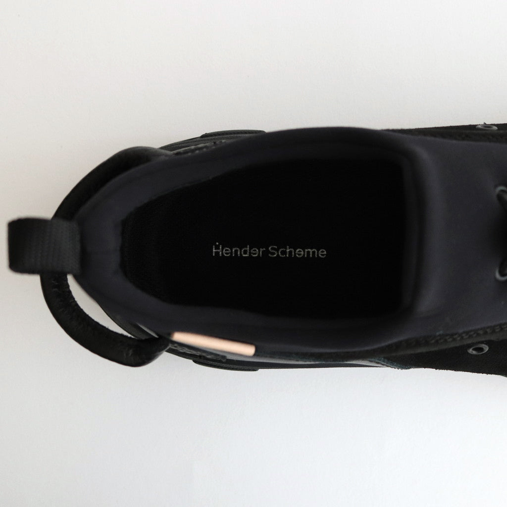 species #black [ur-s-spe]