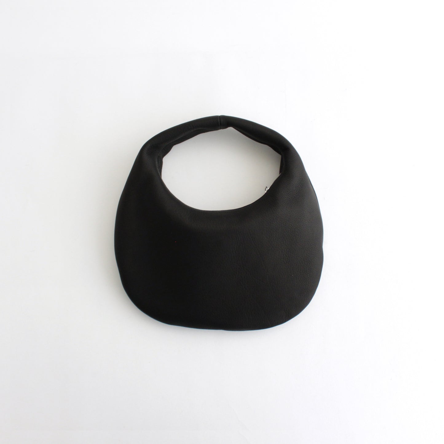 ROUND ONE SHOULDER：M #BLACK [DA59]