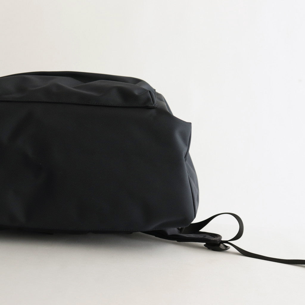 BACKPACK PRO SOLID M #COSMONITE BLACK [PR-1037-031]