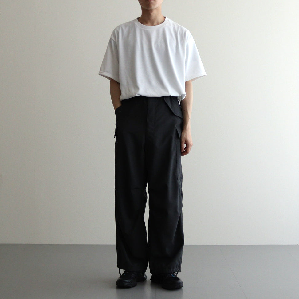 男性モデル(ハラ):172cm 58kg 着用サイズ:M