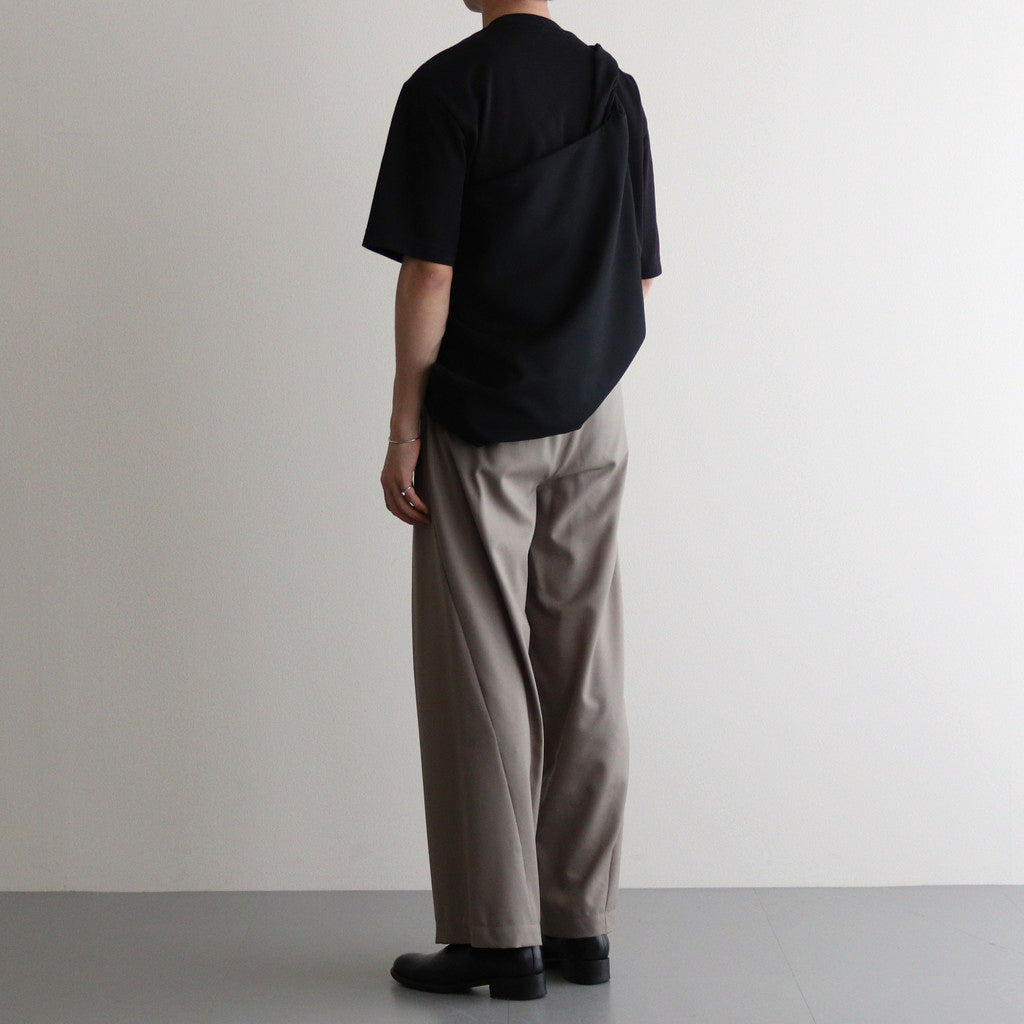 男性モデル(ハラ):172cm 58kg 着用サイズ:F