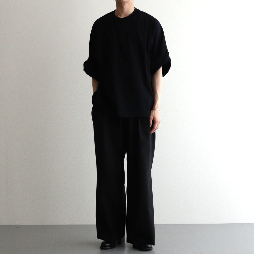 男性モデル(ハラ):172cm 58kg 着用サイズ:0