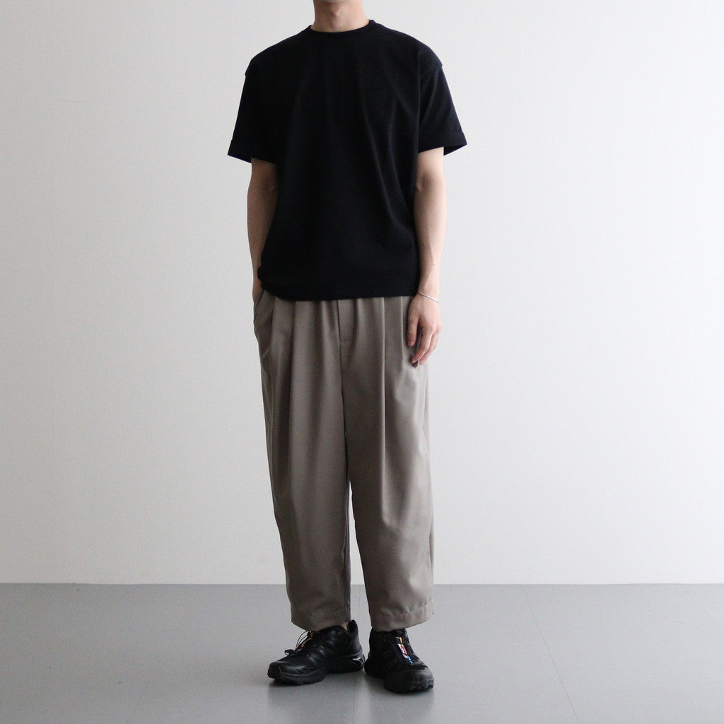 男性モデル(ハラ):172cm 58kg 着用サイズ:0