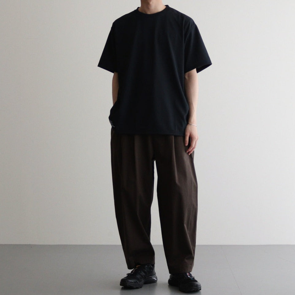 男性モデル(ハラ):172cm 58kg 着用サイズ:1