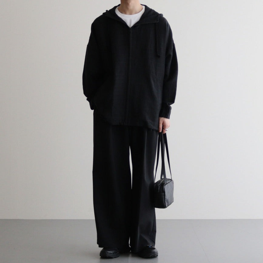 男性モデル(ハラ):172cm 58kg 着用サイズ:0